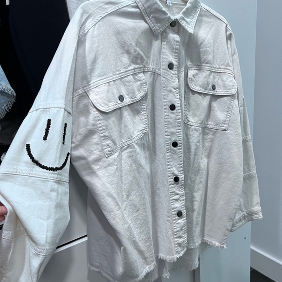 ELAN smiley face utility style shacket - Picture 5 of 6